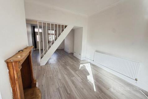 Living/Dining Area