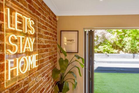 External Lifestyle Photograph