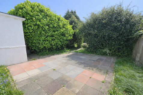 Rwar garden new 1