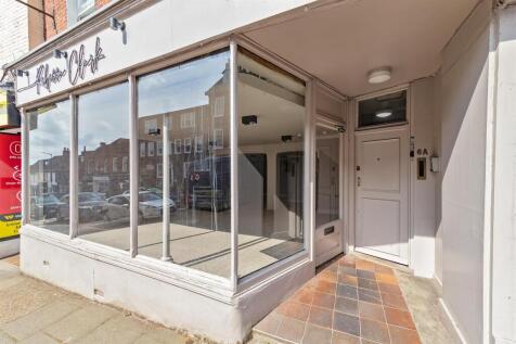 6AHollywellHill-3.jpg