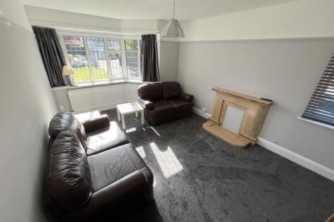 Westfield Drive, Loughborough photo 2