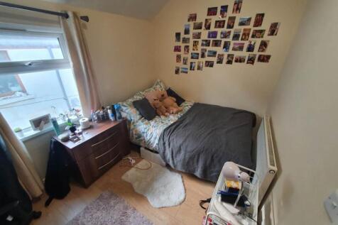 First floor middle b