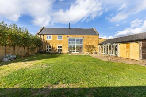 115839_Stone Barn...