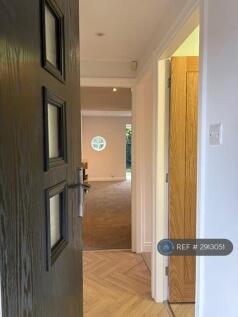 Wellfield Court, Huddersfield, HD3 photo 4