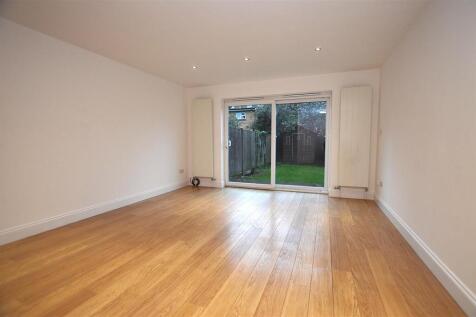 1B Pownall Road Living room.JPG