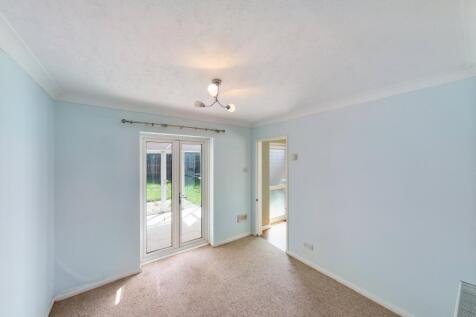 Mitchells Road, Three Bridges, Crawley, West Sussex, RH10 photo 4