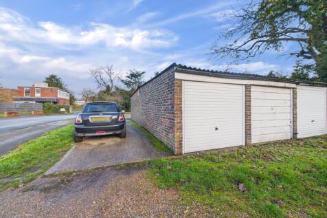 Garage &amp; Parking