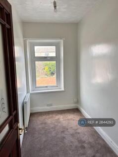 Box Bedroom 3.10m x 1.52m