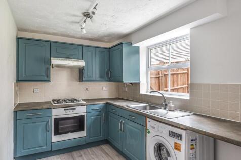 Oceana Crescent, Beggarwood, Basingstoke, RG22 photo 3