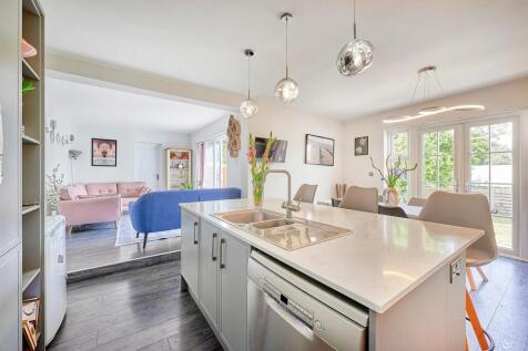 Impressive Open Plan Living Area