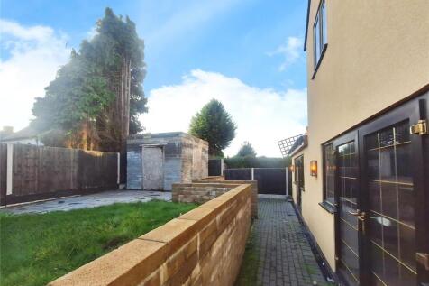 Rear Garden/Outhouse