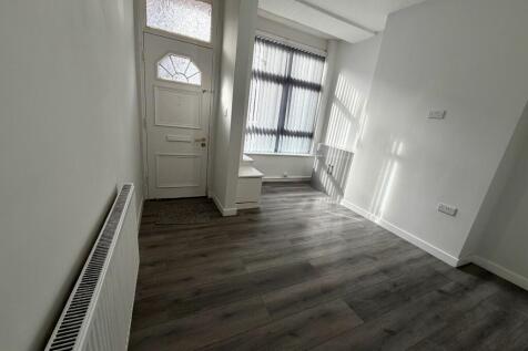 Broadfield Road, M14 photo 4