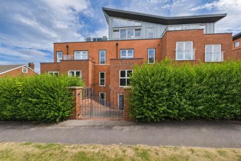 Front of Property.jpeg
