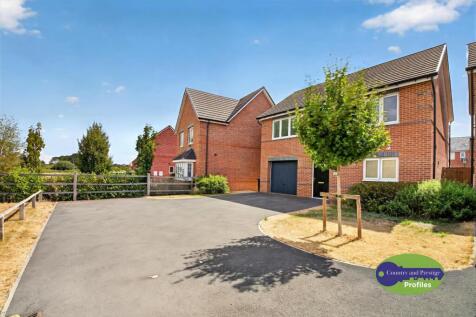 10 Millbanke Close (1).jpeg