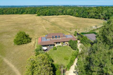 6 bed, 5 bath Detached in Bristol - Photo 44