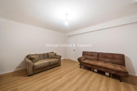 Esher Gardens, London, SW19 photo 2