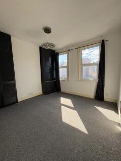3 Bedroom Terraced House – Napier Road, Tottenham N17 photo 4