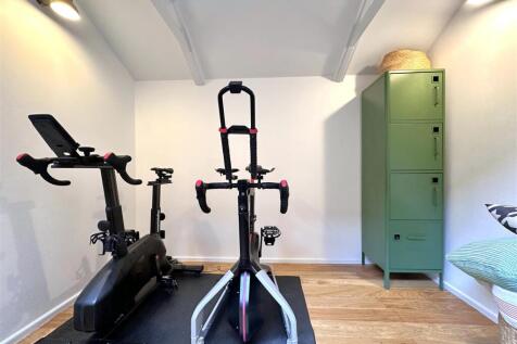 Multi-Purpose Cabin 753