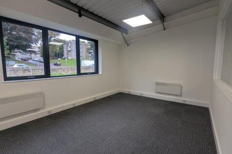 Distribution Warehouse to rent Image 6