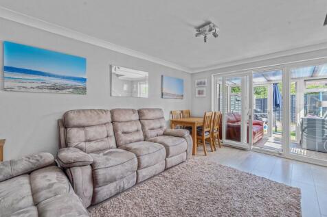 Staines-upon-thames[11], TW19 - property photo
