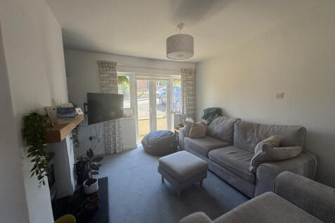 Living Room.jpeg