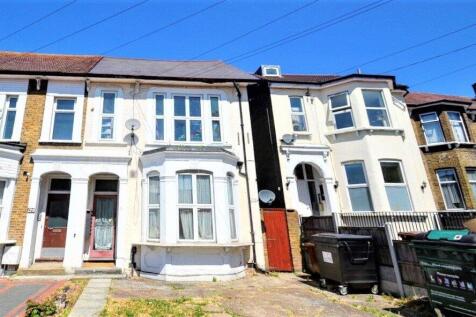 Room to let with own kitchenette