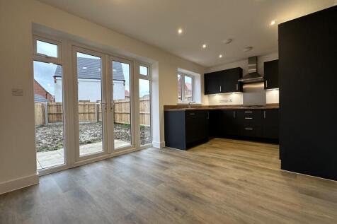 Cullyer Crescent, NR18 photo 4