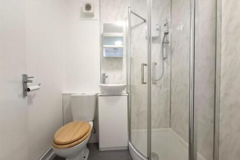 Shower Room.jpg