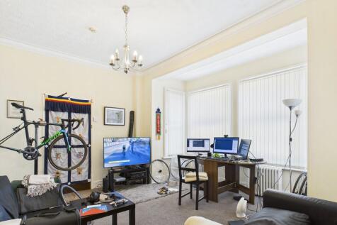 CAM03582G0-PR0121...