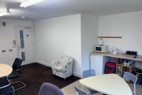 Suite D Butts Business Centre internal.jpg