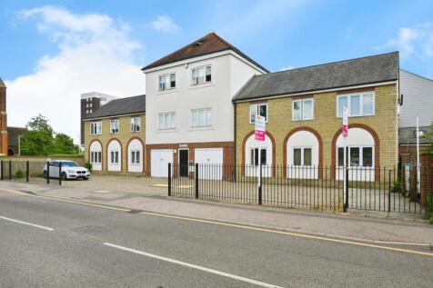 Hoddesdon, EN11 - property photo