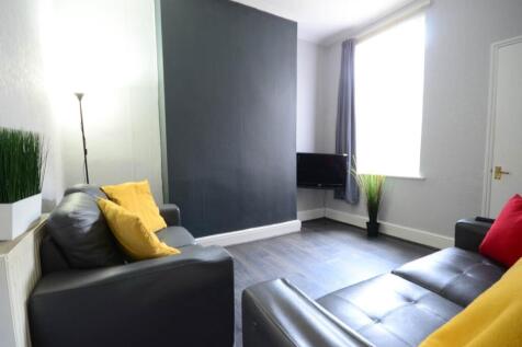 4-bed house on Empress Road, Kensington, Liverpool, £607/mo