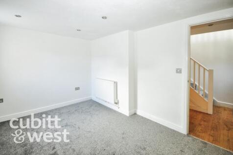 East Street Havant PO9 photo 4