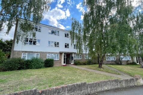 Romford, RM3 - property photo