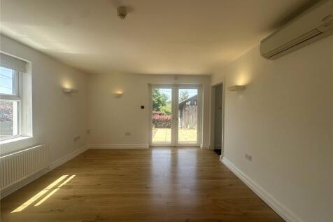2 Bedroom Detached in SA67 8TA