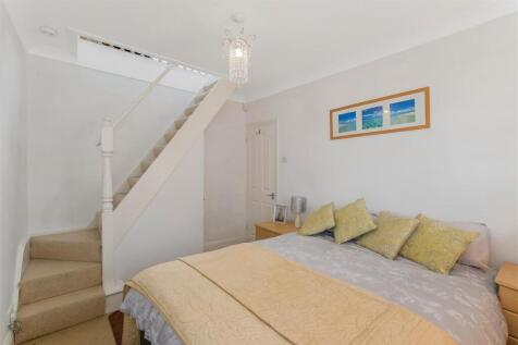 Rosslyn Avenue-14.jpg