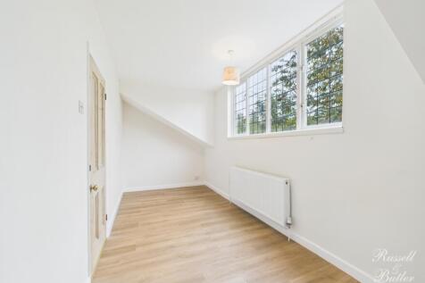 CAM02127G0-PR0342-STILL015