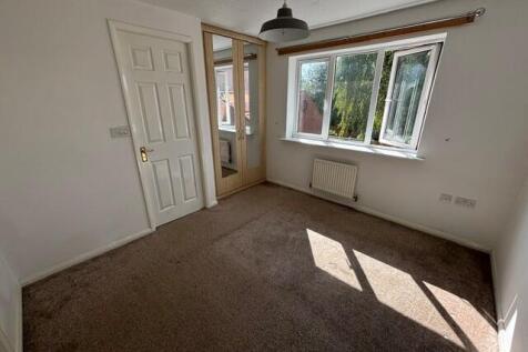 4 Skipness Close, Chellaston, DE73 5YF photo 3