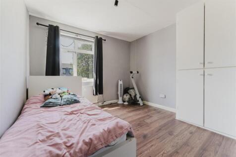 234 Greenford Ave Bed 3.jpg