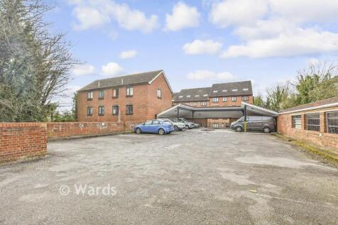 Driveway/Parking