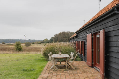 237831 - Whitehouse Barns, Bulcamp Drift-64.jpg