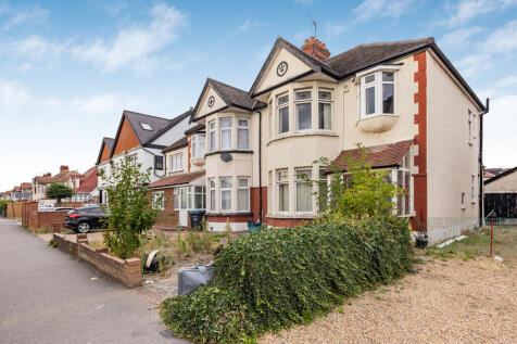 84 Woodford Ave -...