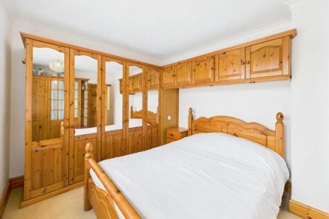 master bedroom 2.jpg