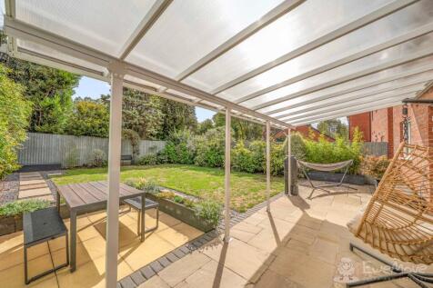 Oldbury Close_garden_3_WM