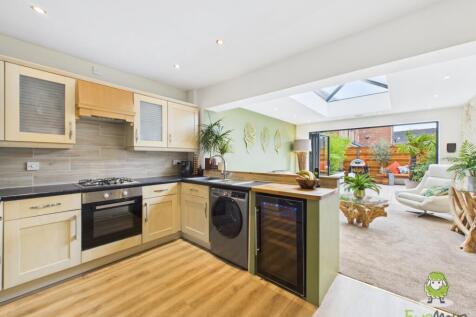 Kitchen EmilyDimleowEwemoveWhitchurchandNantwich