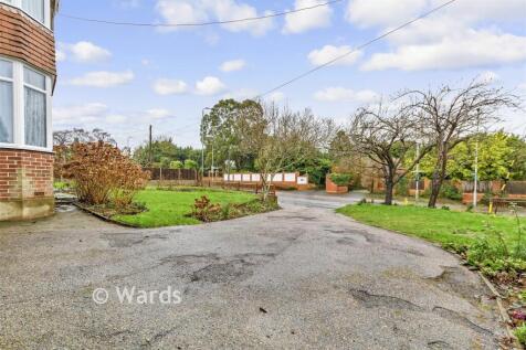 Driveway/Parking