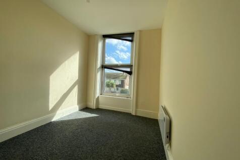 South Parade, Pensarn, LL22 photo 4