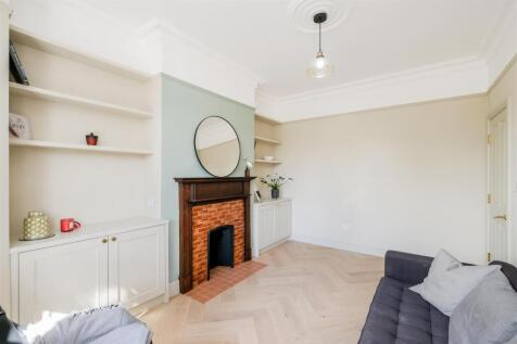 169 Peterborough Road furnished-5.jpg