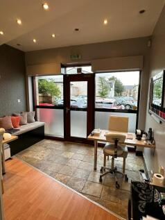 23 Stewart St, Milngavie - 006.jpg