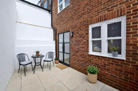 Rear Courtyard